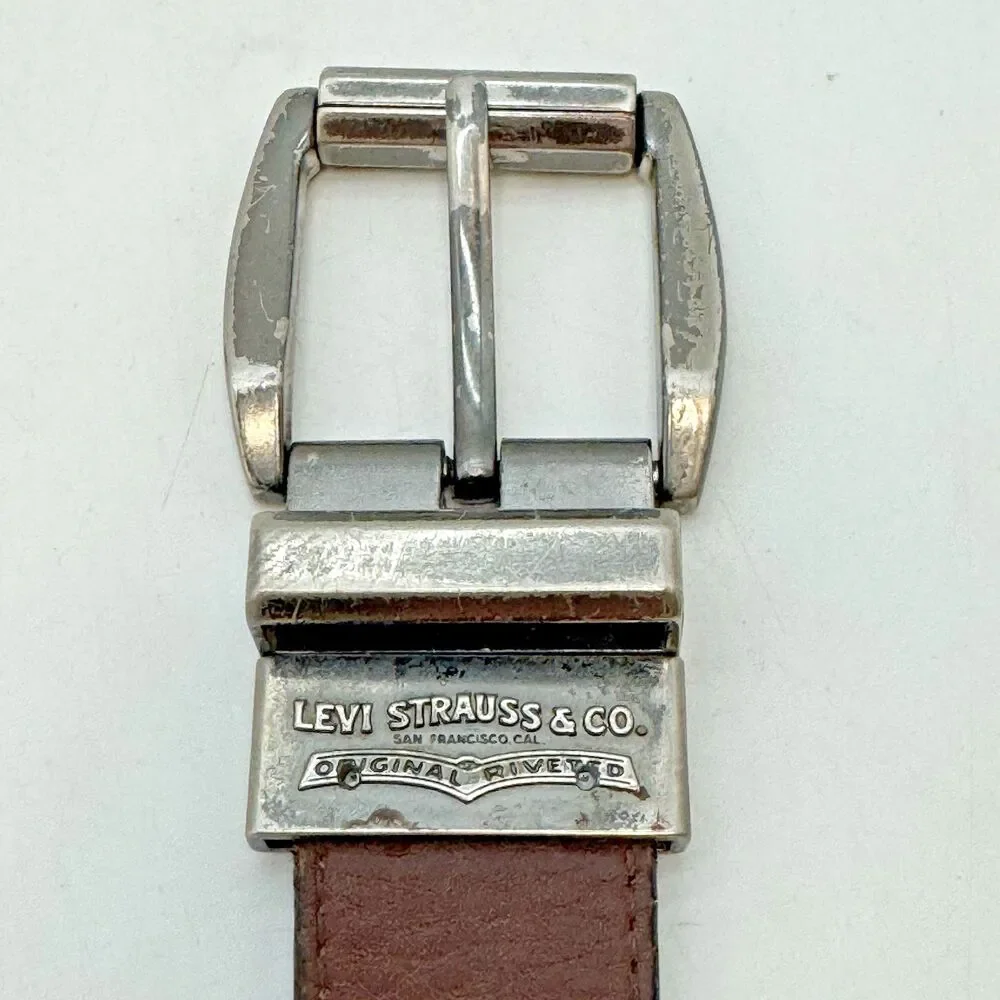 Levi Strauss & Co. Original Riveted Men's 34 Reversible Leather Belt Black Brown